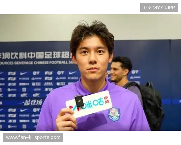 韩国最帅男足球星是谁 他在球场外的魅力同样引人注目